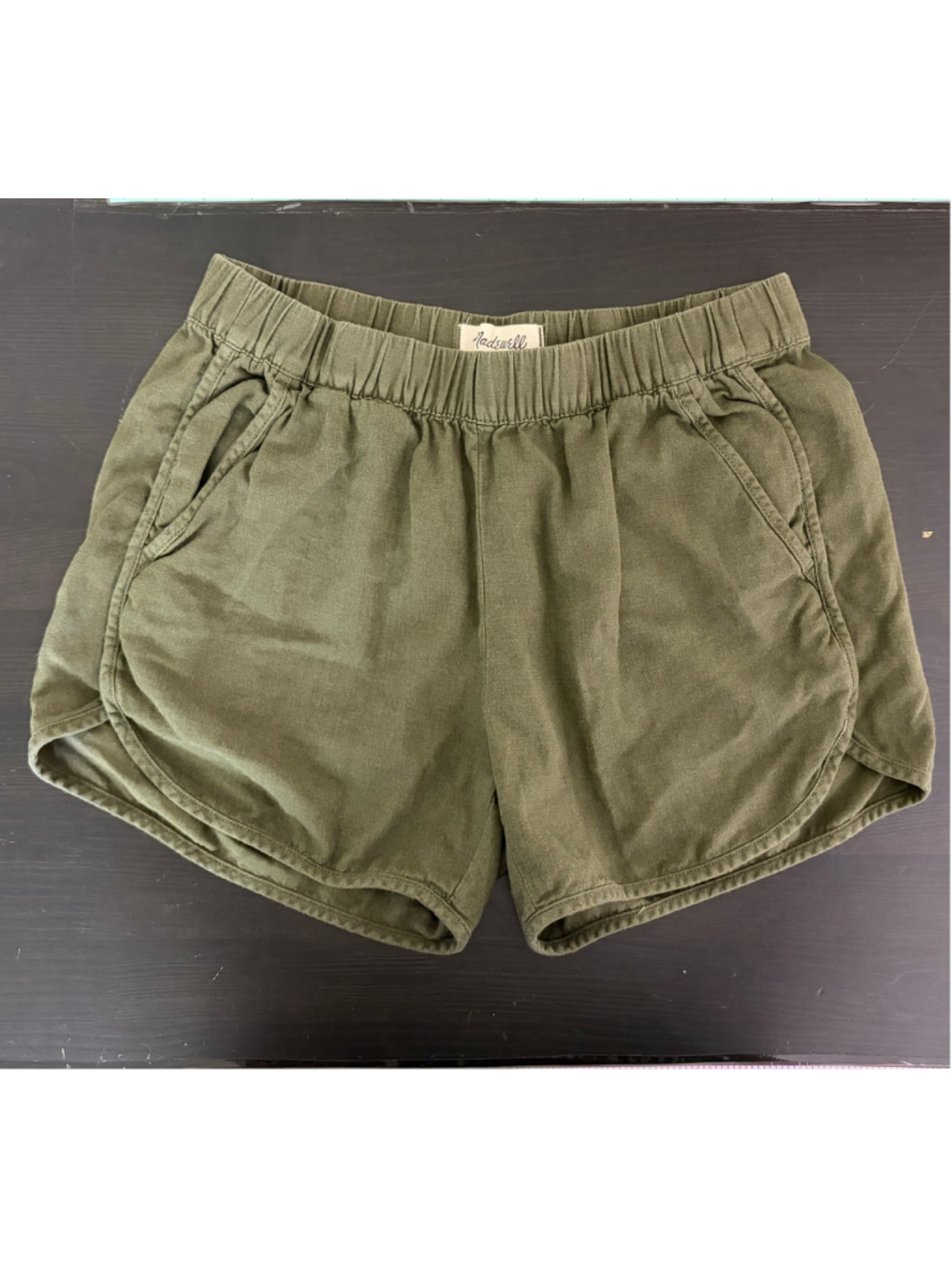 Madewell Desert Olive Green Pull On Shorts Elastic Waist Petal Slit Pockets NWOT